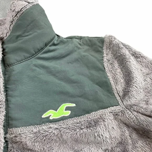 Hollister California Grey Green Fluffy Soft Quarter Jacket Size Womens Small - Picture 4 of 6